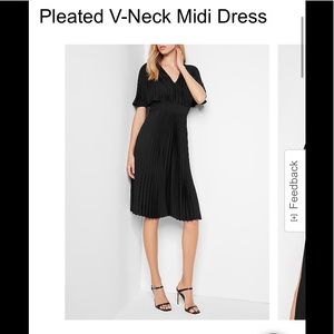 Express pleated v neck midi dress size XL